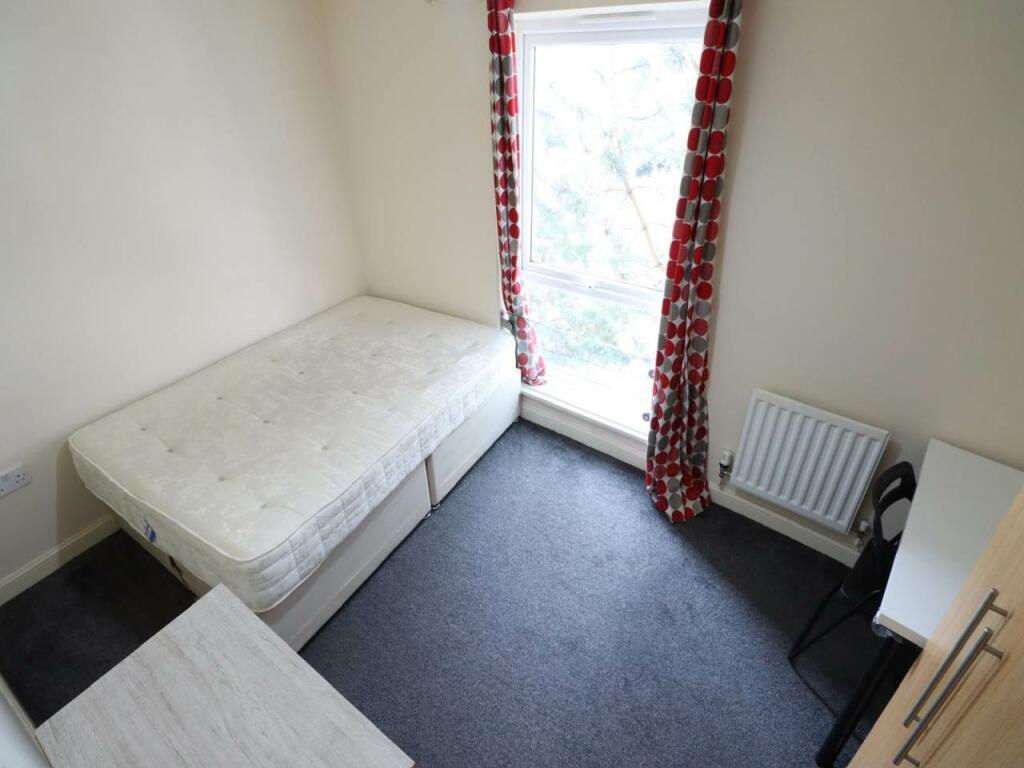 Additional property image - Aviation Avenue, Hatfield, Hertfordshire