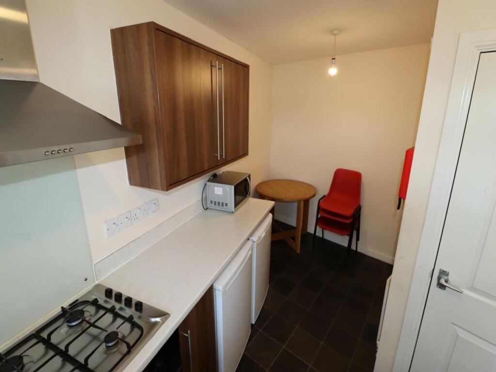Additional property image - Aviation Avenue, Hatfield, Hertfordshire