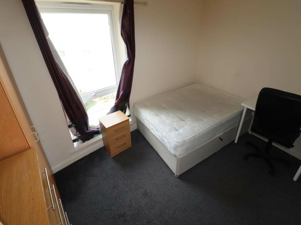 Additional property image - Aviation Avenue, Hatfield, Hertfordshire