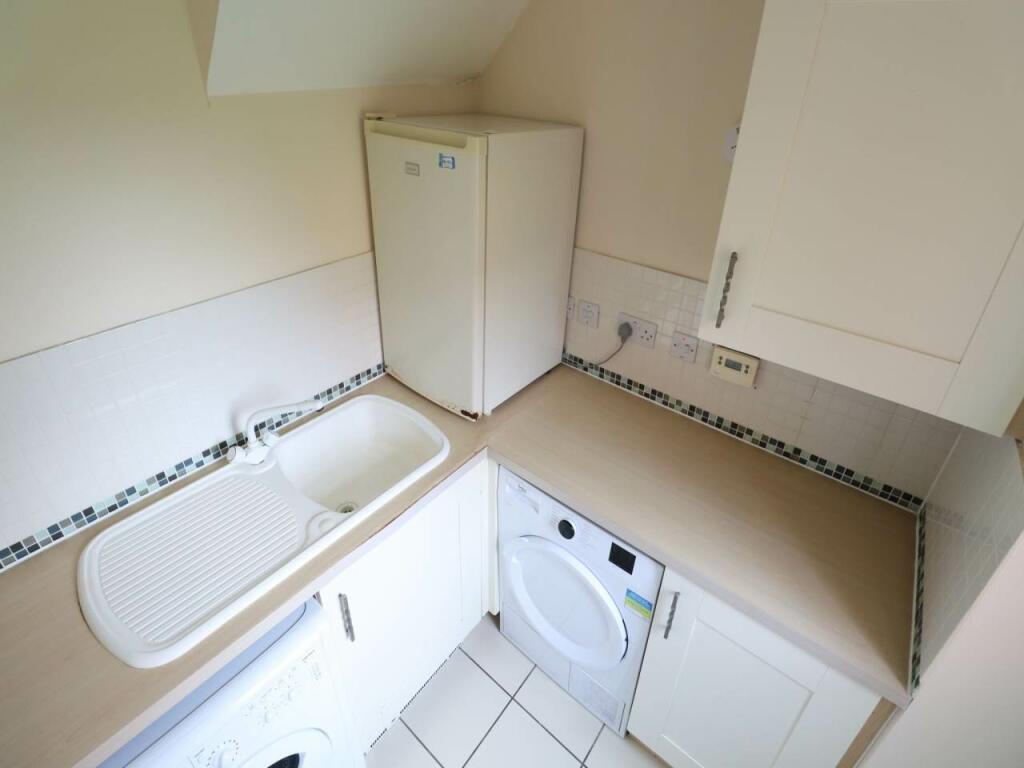 Additional property image - Walker Grove, Hatfield, Hertfordshire