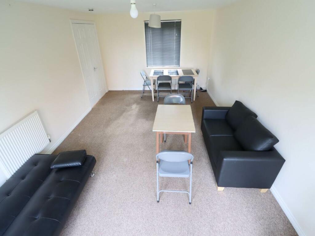 Additional property image - Walker Grove, Hatfield, Hertfordshire
