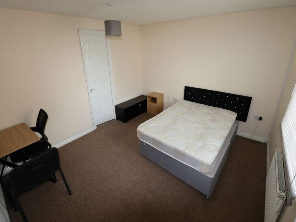 Additional property image - Walker Grove, Hatfield, Hertfordshire