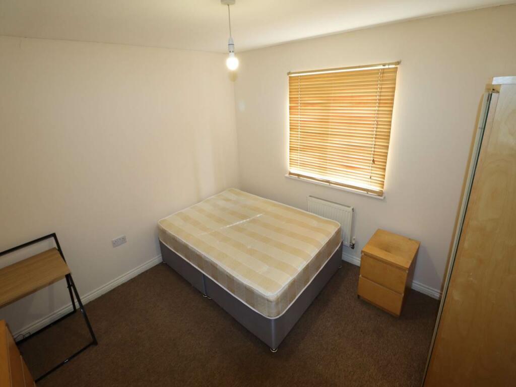 Additional property image - Walker Grove, Hatfield, Hertfordshire