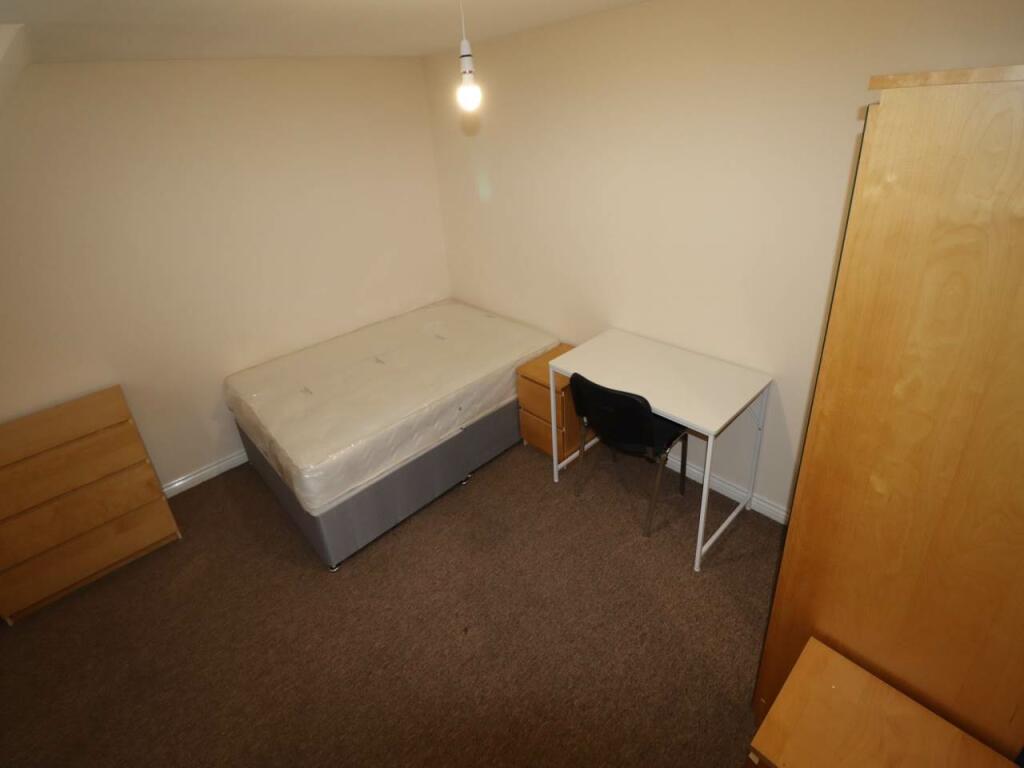 Additional property image - Walker Grove, Hatfield, Hertfordshire