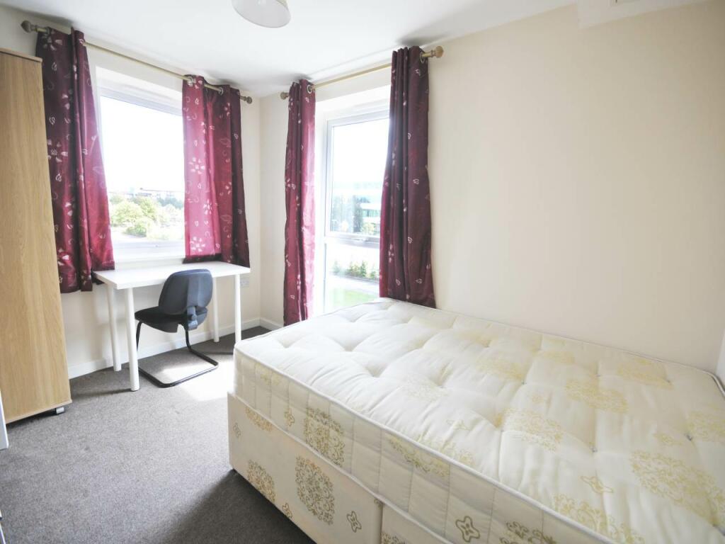 Additional property image - Aviation Avenue, Hatfield, Hertfordshire