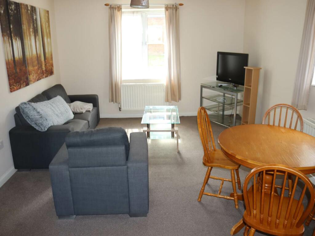Additional property image - Cunningham Avenue, Hatfield, Hertfordshire