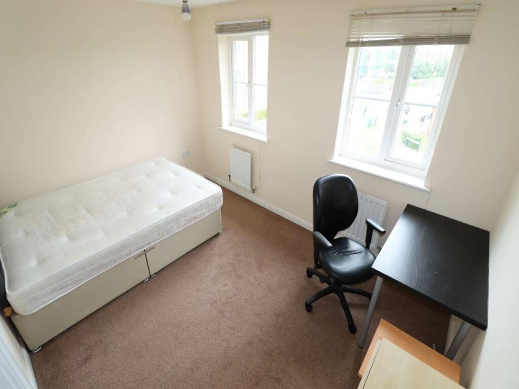 Additional property image - Cunningham Avenue, Hatfield, Hertfordshire