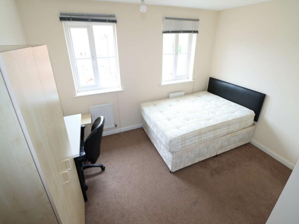 Additional property image - Cunningham Avenue, Hatfield, Hertfordshire