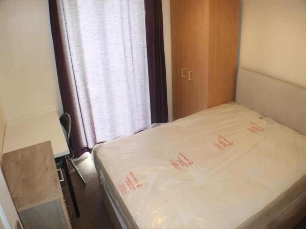 Additional property image - Dragon Road, Hatfield, Hertfordshire