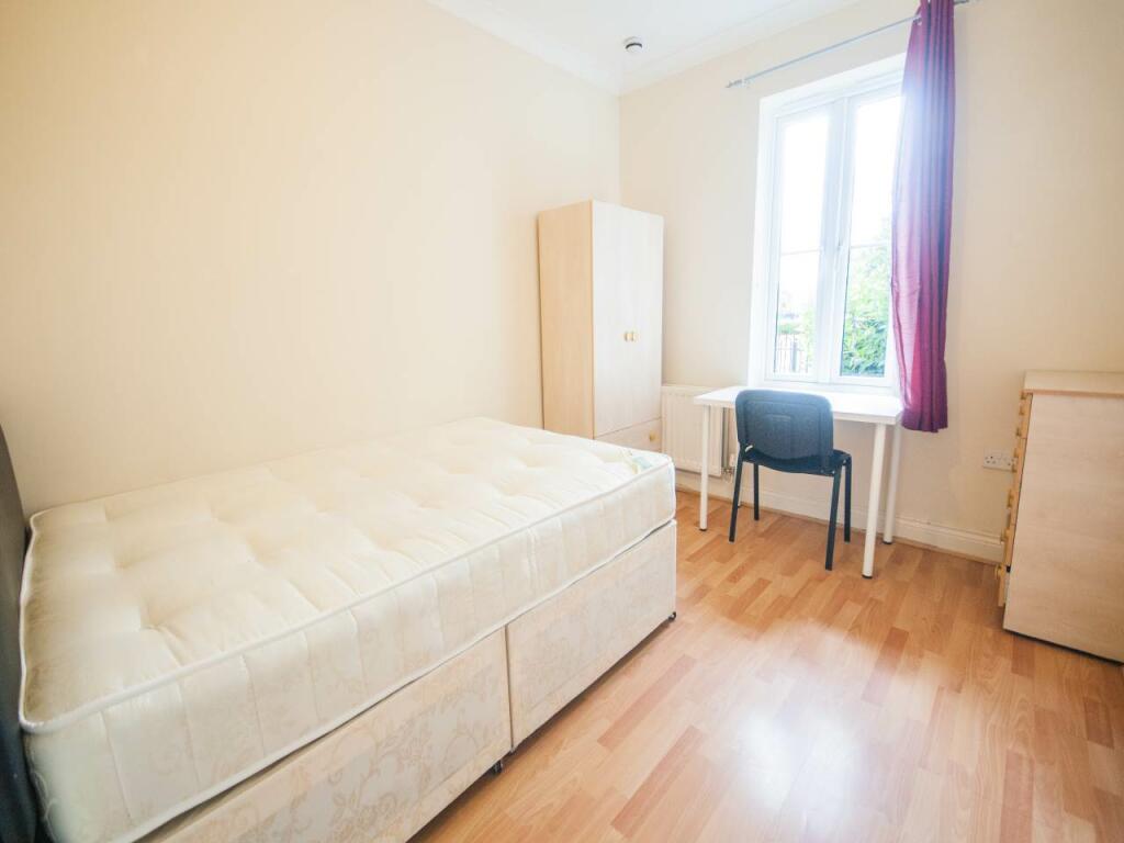 Additional property image - Horsa Gardens, Hatfield, Hertfordshire