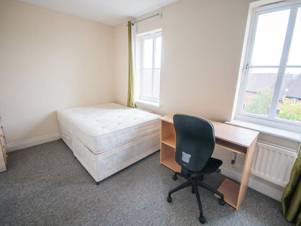 Additional property image - Horsa Gardens, Hatfield, Hertfordshire