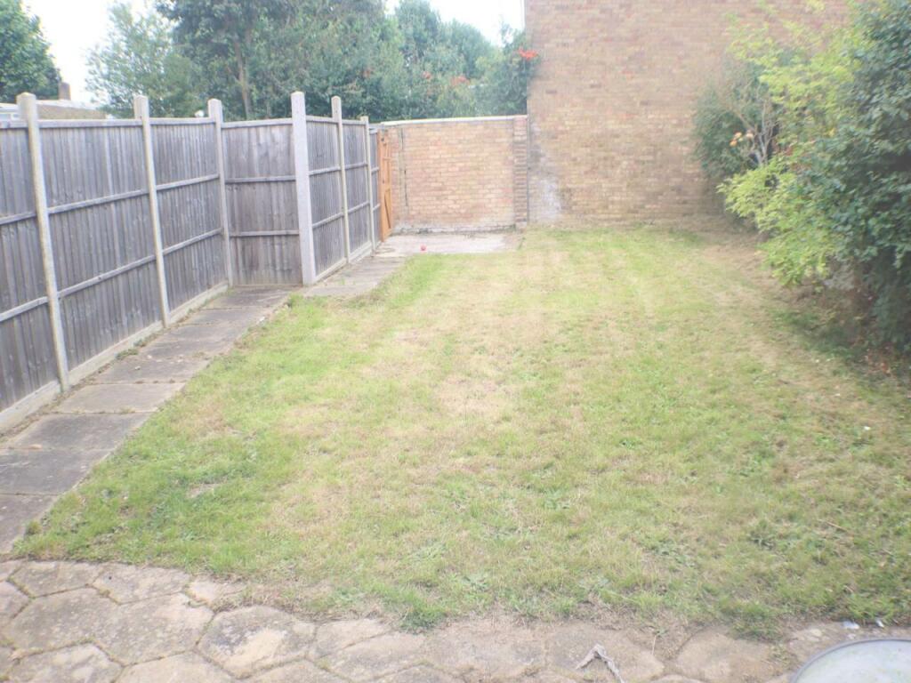 Additional property image - Bishops Rise, Hatfield, Hertfordshire
