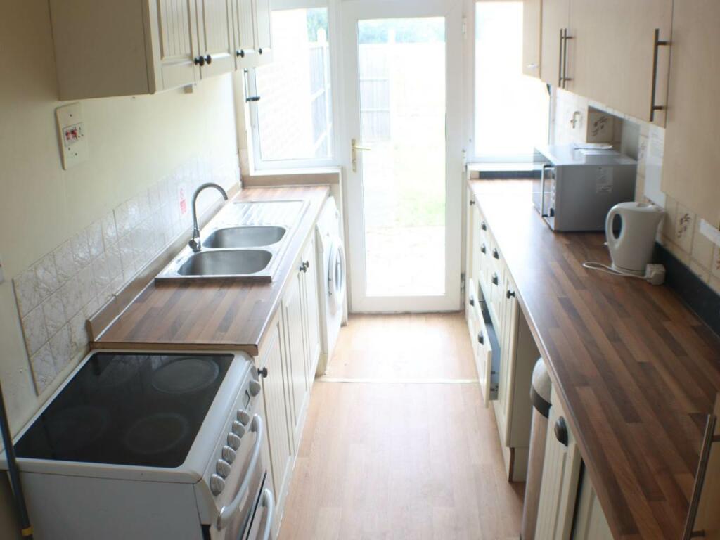 Additional property image - Bishops Rise, Hatfield, Hertfordshire