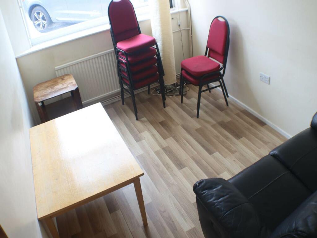 Additional property image - Bishops Rise, Hatfield, Hertfordshire