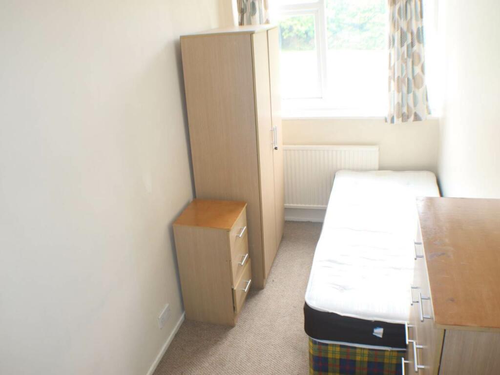 Additional property image - Bishops Rise, Hatfield, Hertfordshire