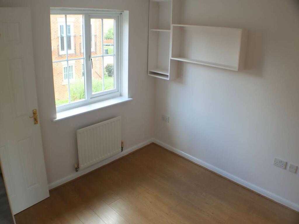 Additional property image - Dragon Road, Hatfield, Hertfordshire