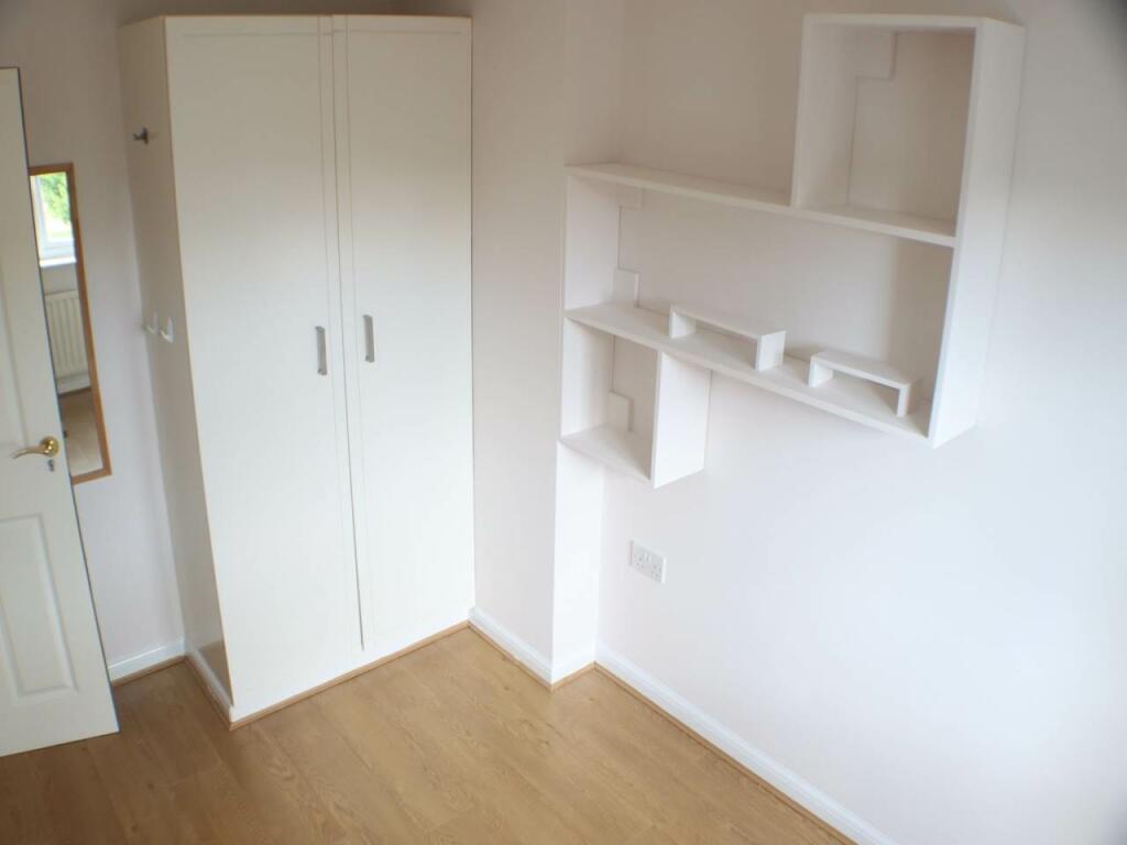 Additional property image - Dragon Road, Hatfield, Hertfordshire