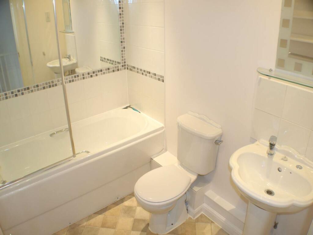 Additional property image - Dragon Road, Hatfield, Hertfordshire