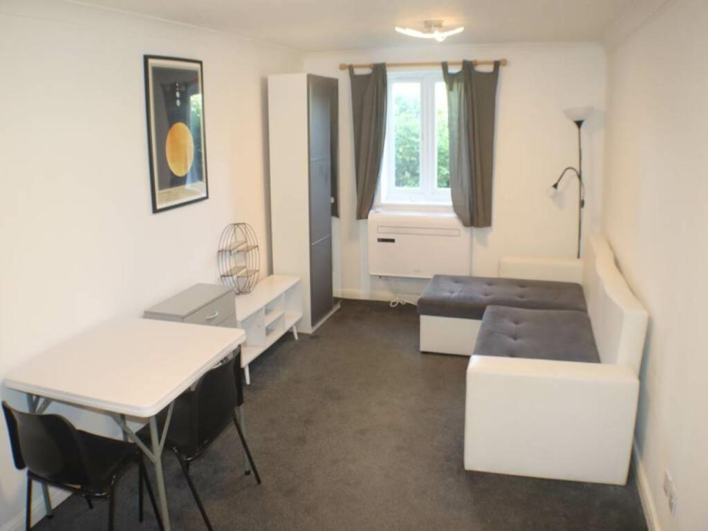 Additional property image - Walsingham Close, , Hatfield