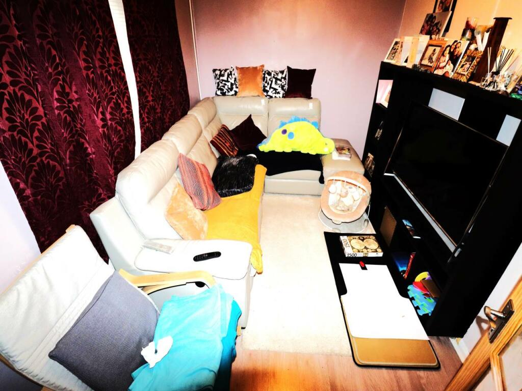 Additional property image - Link Walk, Hatfield, Hertfordshire