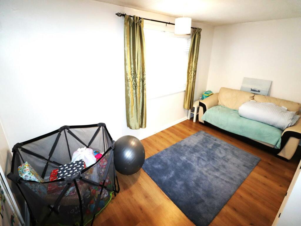 Additional property image - Link Walk, Hatfield, Hertfordshire