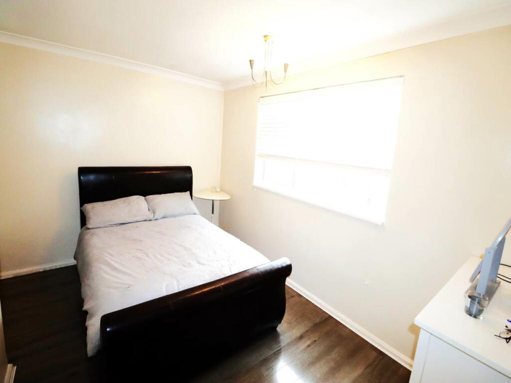 Additional property image - Link Walk, Hatfield, Hertfordshire