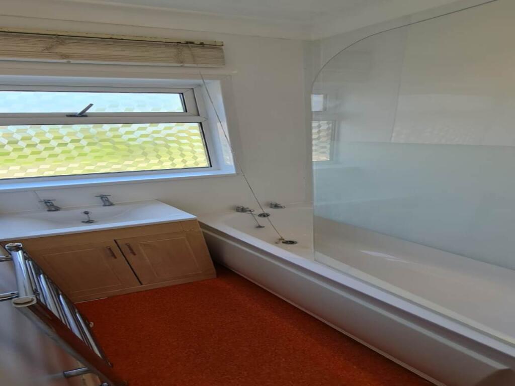 Additional property image - Meadowcroft, Hatfield, Hertfordshire