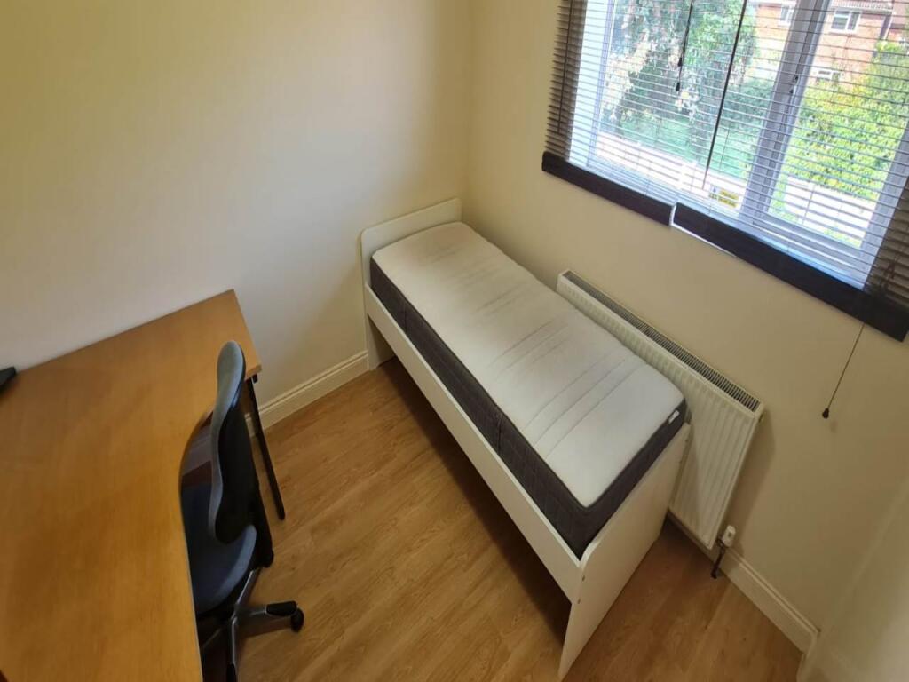Additional property image - Meadowcroft, Hatfield, Hertfordshire