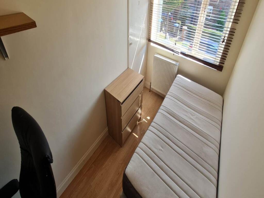 Additional property image - Meadowcroft, Hatfield, Hertfordshire