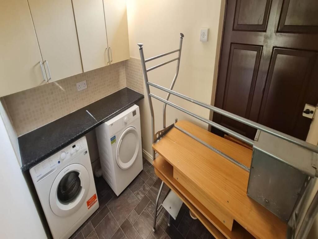 Additional property image - Meadowcroft, Hatfield, Hertfordshire