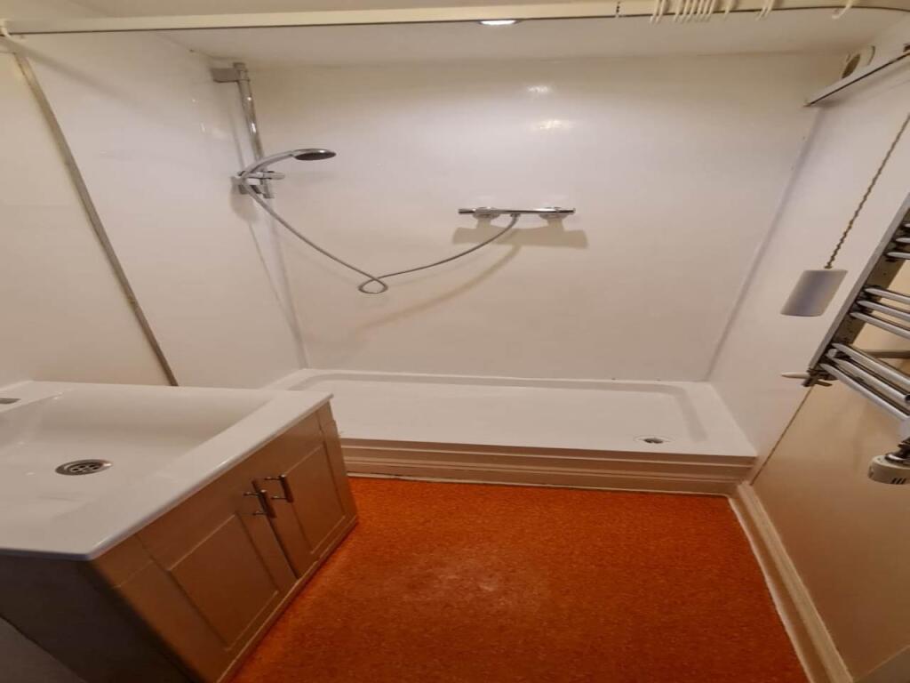 Additional property image - Meadowcroft, Hatfield, Hertfordshire
