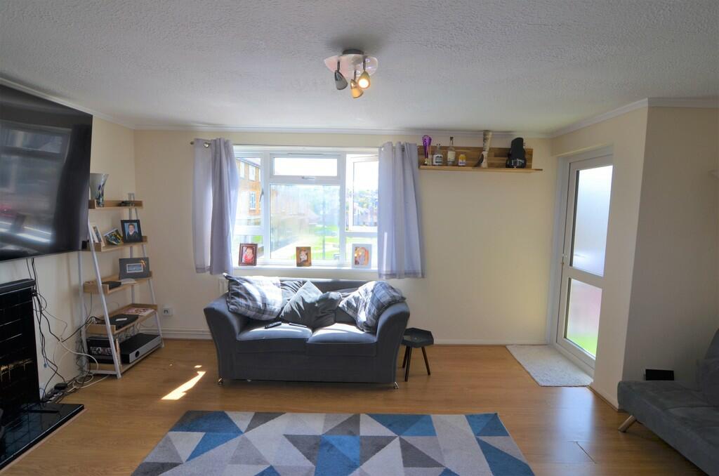 3 bedroom apartment for sale in Weymouth, DT4