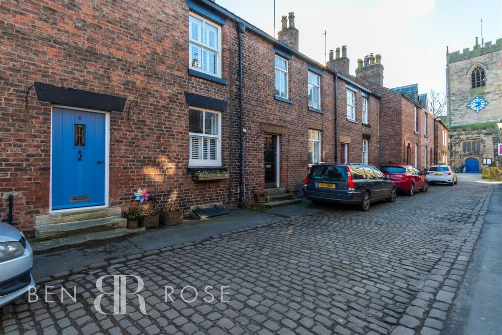 2 bedroom terraced house for sale in Church Street, Croston, Leyland, PR26