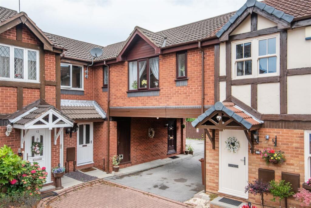 Main image of property: Woburn Green, Leyland