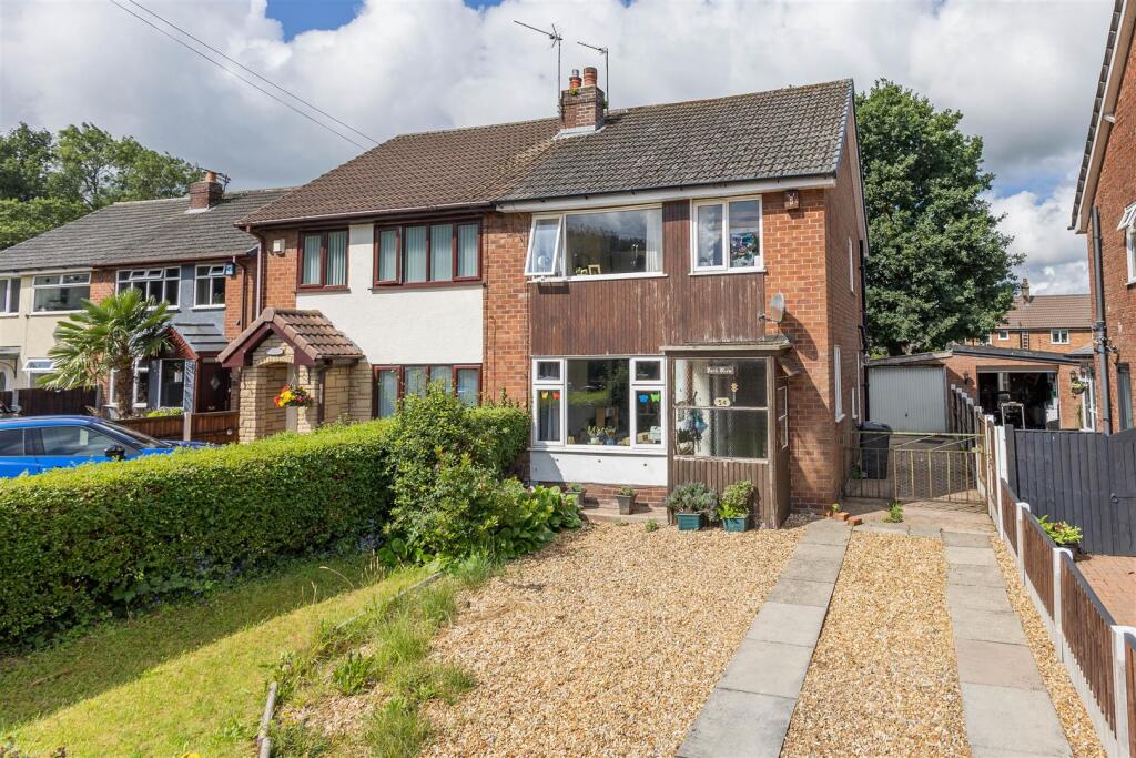 Main image of property: Cumberland Avenue, Leyland