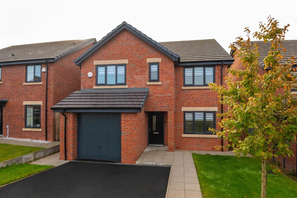 Main image of property: Burnham Close, Leyland, Clayton-le-Woods
