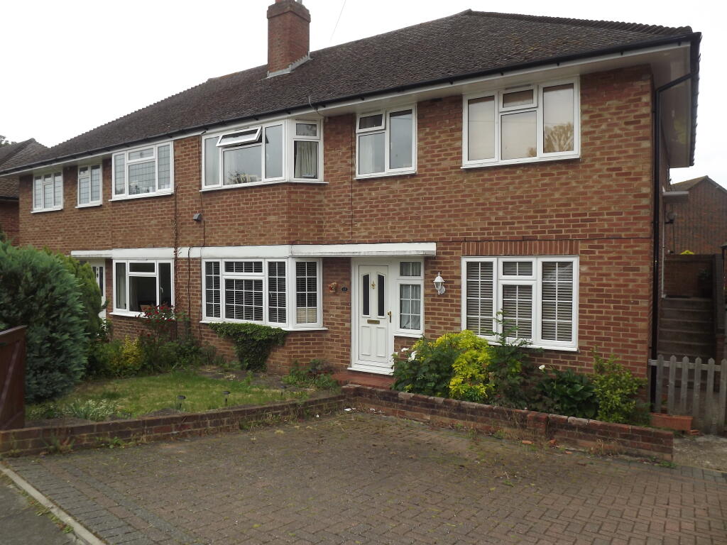 Main image of property: Reynolds Avenue KT9 **ZERO DEPOSITS OPTION AVAILABLE**