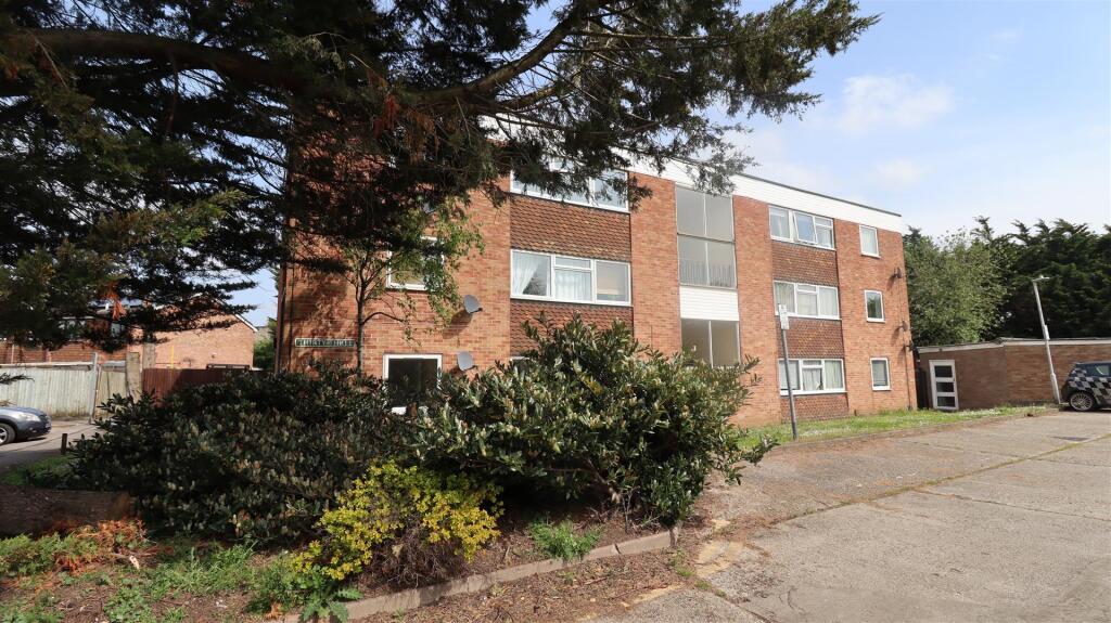 Main image of property: Barnwood Close, Reading