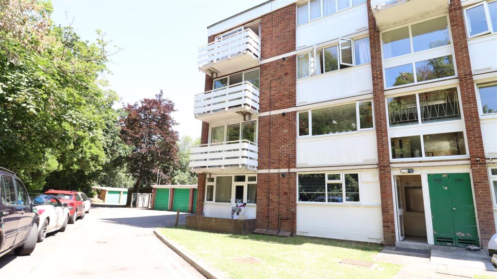 Main image of property: Bath Road, Reading