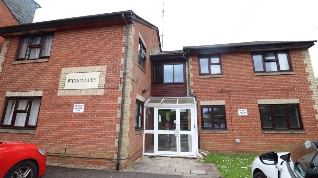 Main image of property: Blenheim Road, Reading