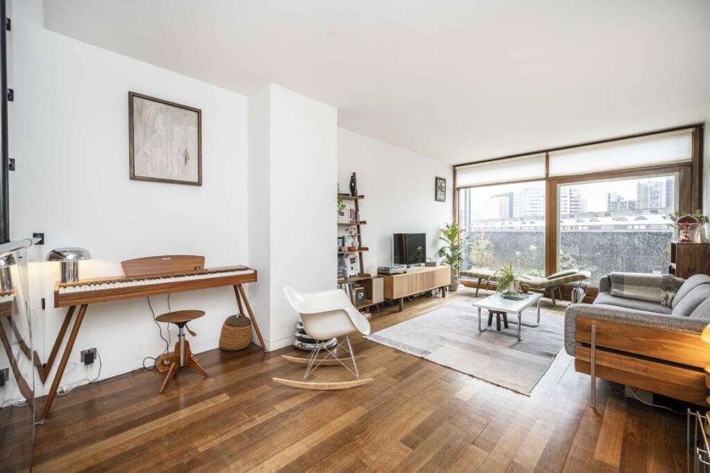 Main image of property: Barbican, Bunyan Court