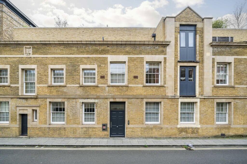 Main image of property: Valentine Place, Southbank
