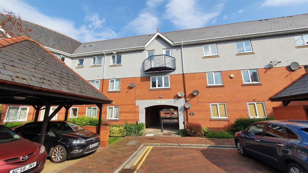 Main image of property: Vancouver Quay, M50 3TU