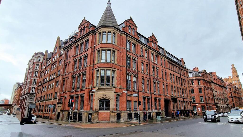 Main image of property: WHITWORTH HOUSE, Whitworth St, M1 3WS