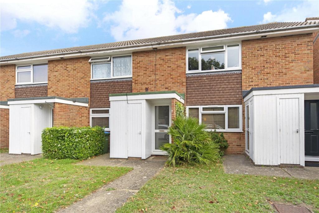 1 bedroom for sale in Willowhayne Drive, WaltononThames
