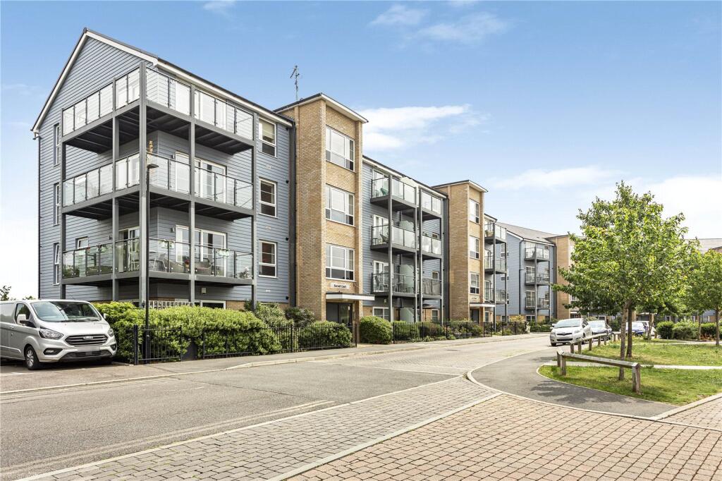 Main image of property: Kennett Lane, Chertsey, Surrey, KT16