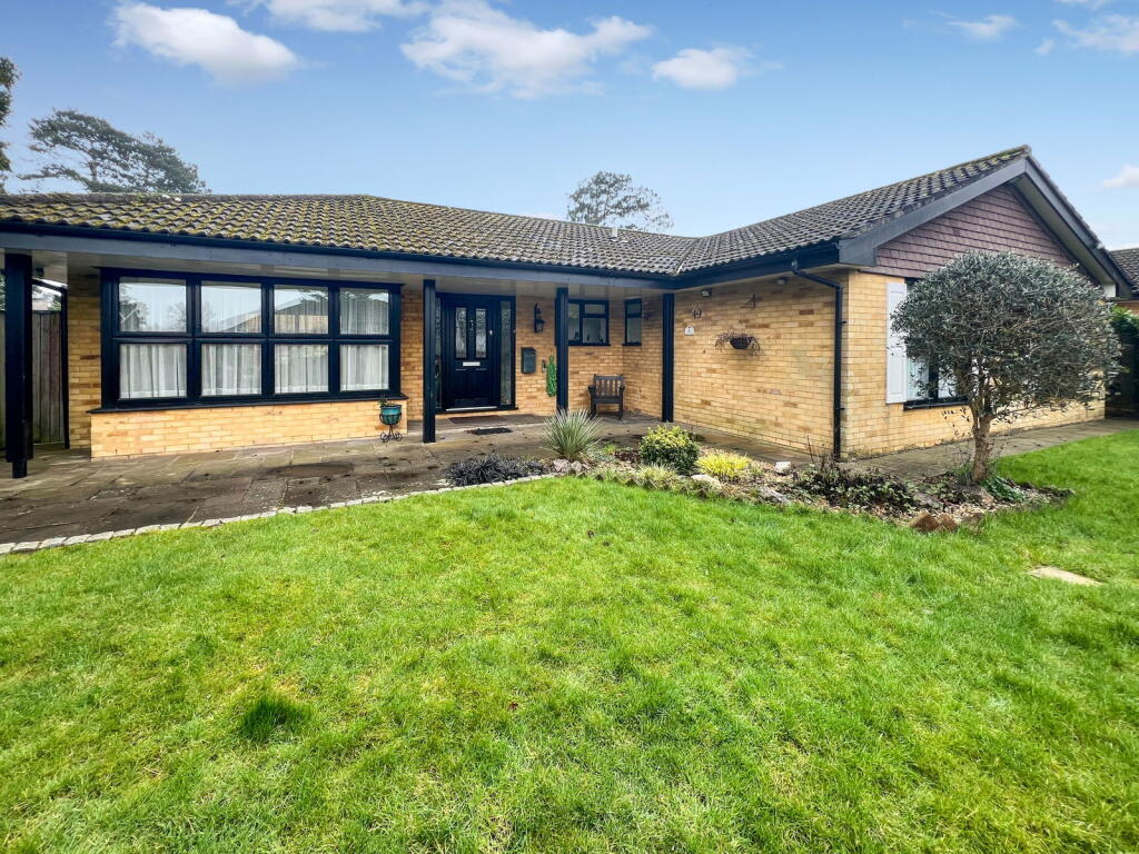 Main image of property: Homefield Road, Warlingham, CR6 9HU