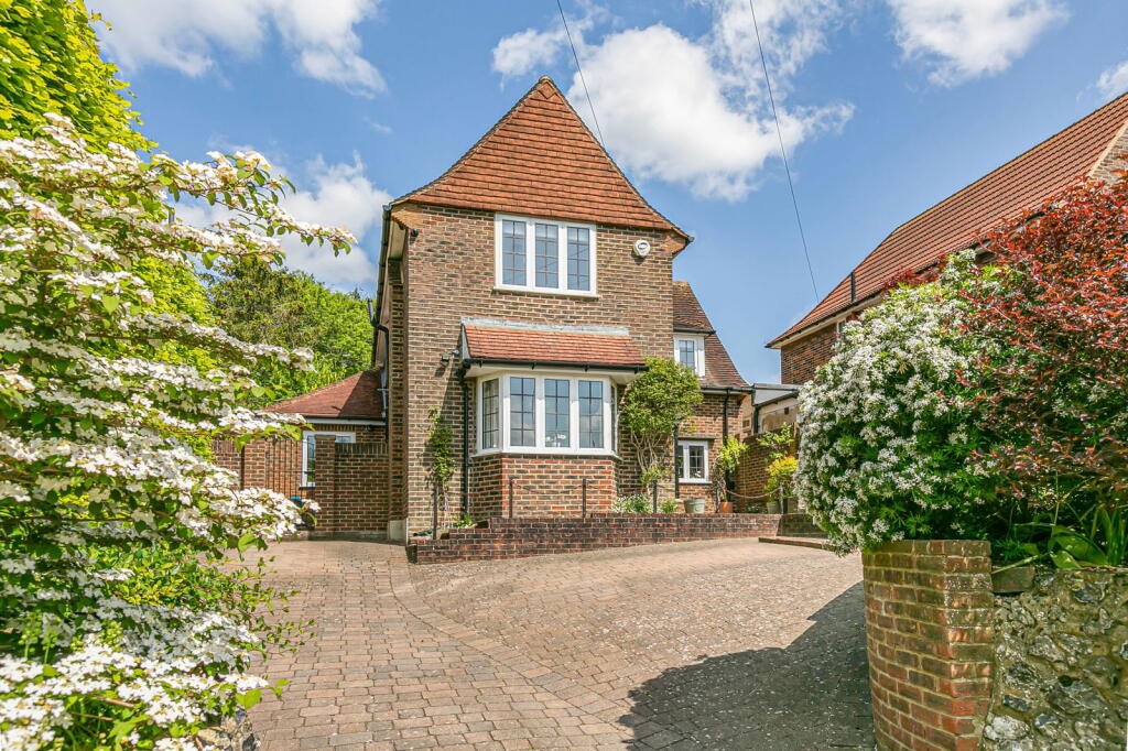 Main image of property: Marlpit Lane, Coulsdon, CR5 2HF