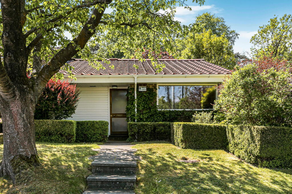 Main image of property: Alder Croft, Coulsdon, CR5 2SN