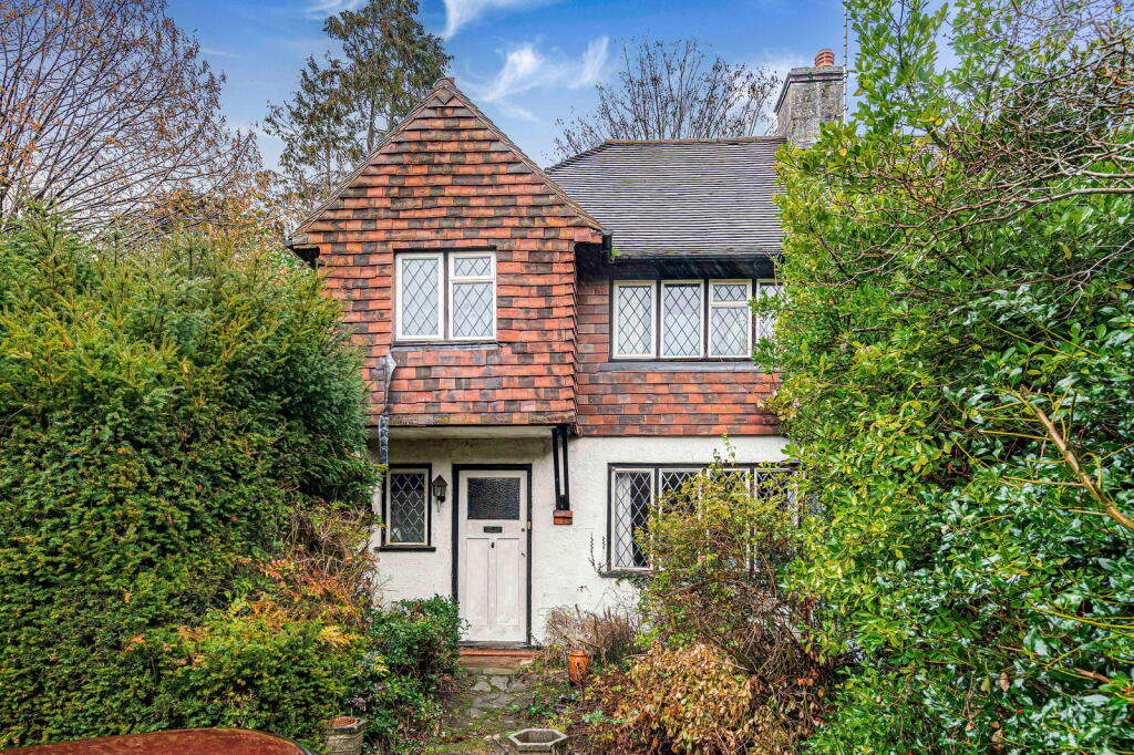 Main image of property: Woodcote Valley Road, Purley, CR8 3BE